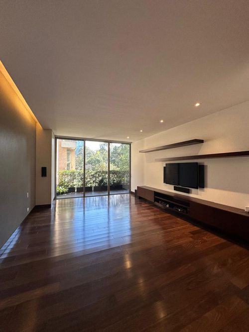 Apartamento de 3 alcobas en venta en Chicó Reservado, Bogotá, 303 m² · foto 10 de 24