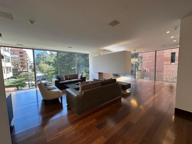 Apartamento de 3 alcobas en venta en Chicó Reservado, Bogotá, 303 m² · foto 14 de 24