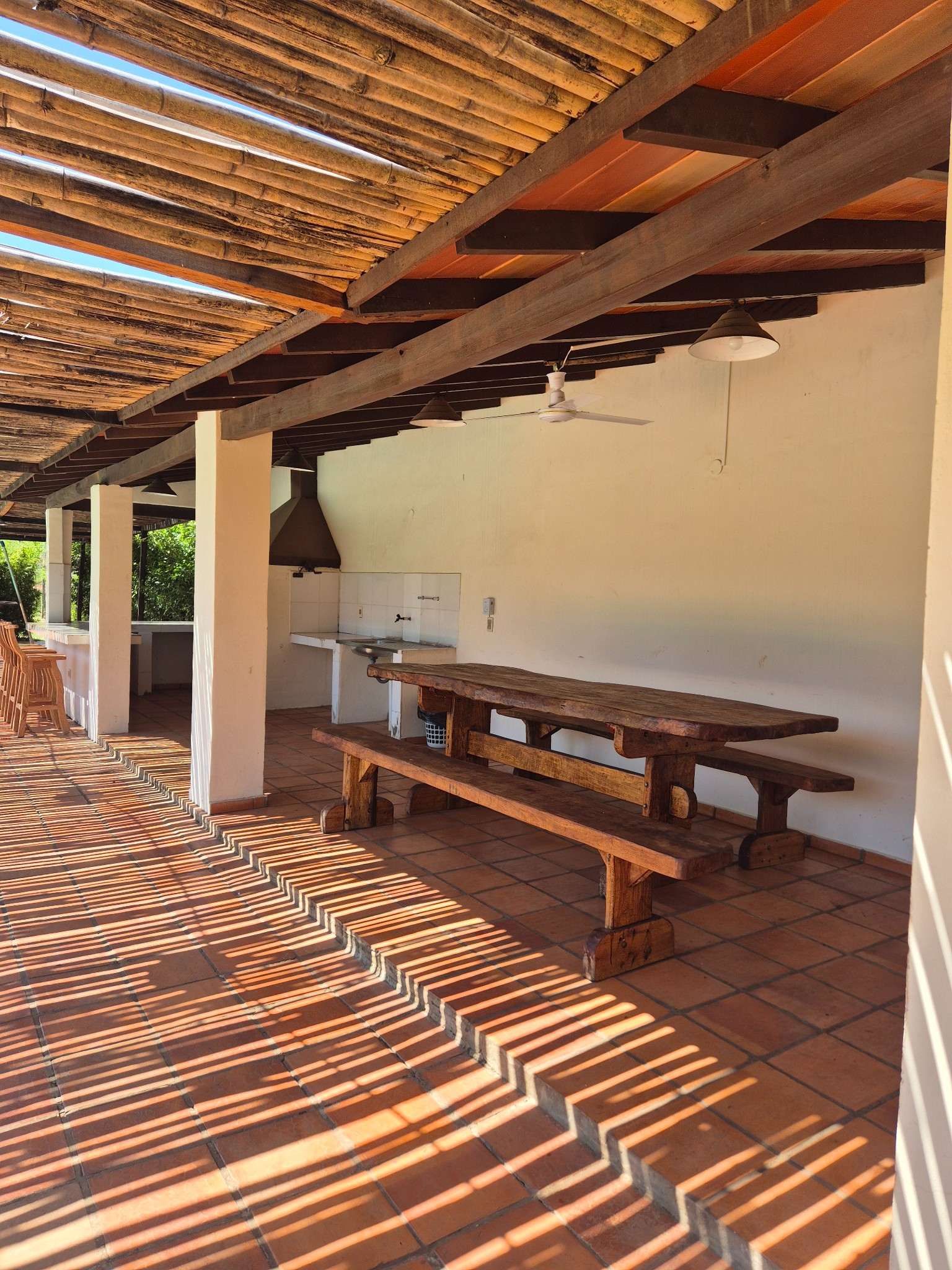 Casa Quinta en Capiatá km 23 - Terreno de 1 hectárea — foto 3