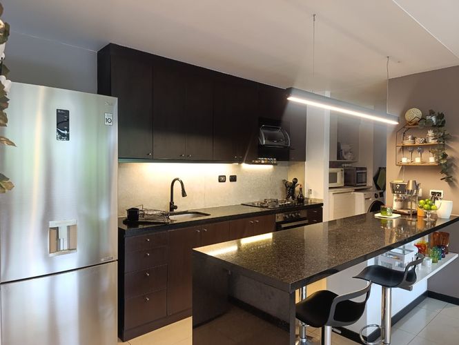 Apartamento de 2 alcobas en venta en El Poblado, Medellín, 104 m² · foto 5 de 17