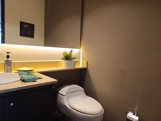 Apartamento de 2 alcobas en venta en El Poblado, Medellín, 104 m² · foto 15 de 17