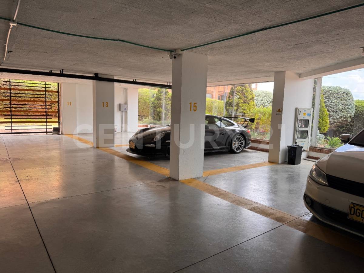 Apartamento en venta en Cerros De Suba, Bogotá · foto 21 de 22