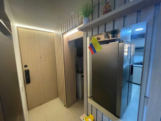 Apartamento de 3 alcobas en venta en Molinares, Bello, 58 m² · foto 2 de 19