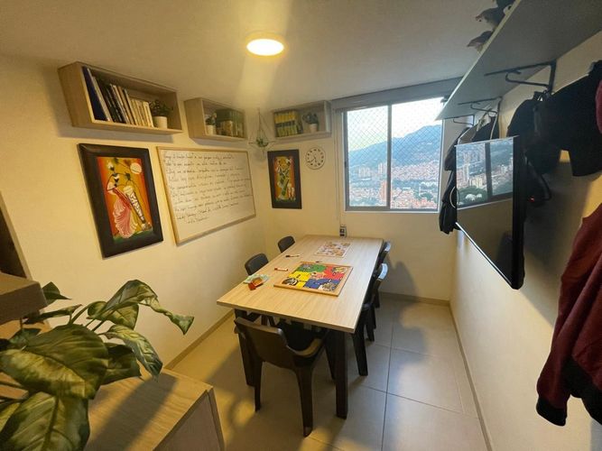Apartamento de 3 alcobas en venta en Molinares, Bello, 58 m² · foto 6 de 19