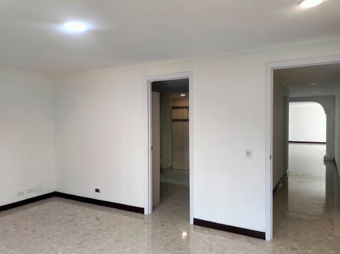 Apartamento de 3 alcobas en venta en El Poblado, Medellín, 170 m² · foto 13 de 17