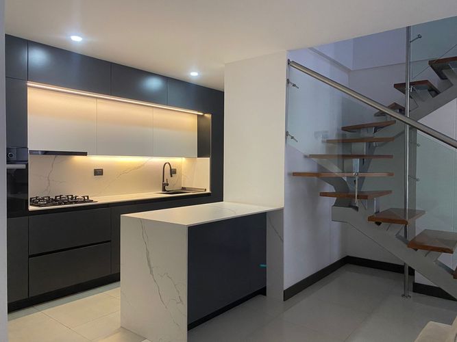 Apartamento de 3 alcobas en venta en Loma Del Chocho, Envigado, 114 m² · foto 4 de 13