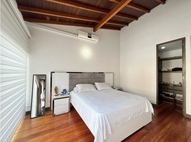 Apartamento de 3 alcobas en venta en Loma Del Chocho, Envigado, 114 m² · foto 9 de 13