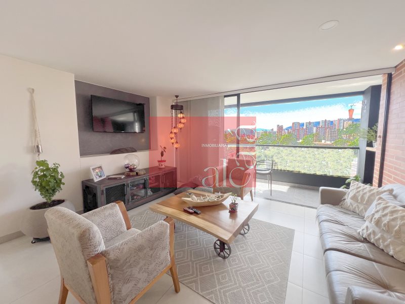 Apartamento en venta en Los Naranjos, Envigado · foto 2 de 11