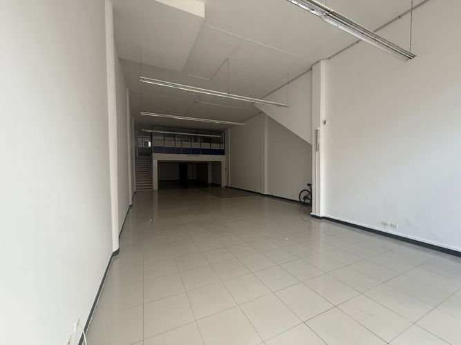 Local en arriendo en Sector Plaza De Bolivar, Pereira, 335 m² · foto 4 de 10