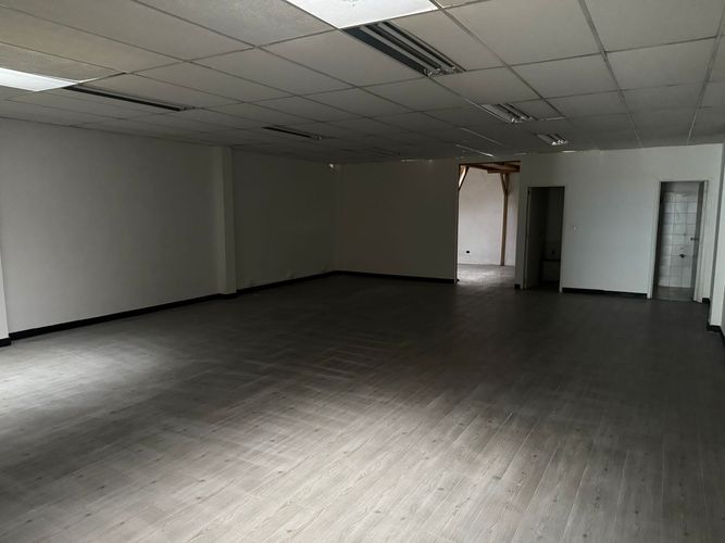 Local en arriendo en Sector Plaza De Bolivar, Pereira, 335 m² · foto 10 de 10