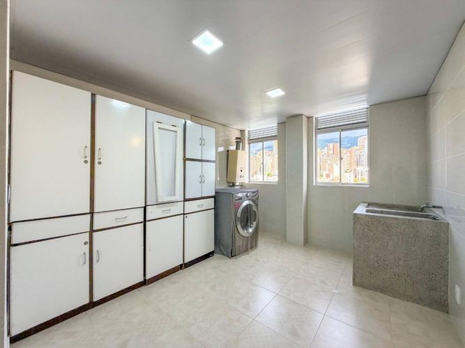 Apartamento de 3 alcobas en venta en Sotomayor, Bucaramanga, 265 m² · foto 3 de 21
