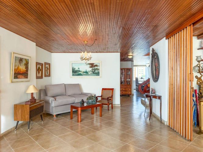 Apartamento de 3 alcobas en venta en Sotomayor, Bucaramanga, 265 m² · foto 7 de 21