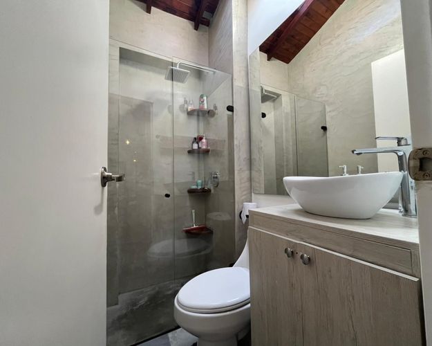 Apartamento de 3 alcobas en venta en El Poblado, Medellín, 87 m² · foto 15 de 15