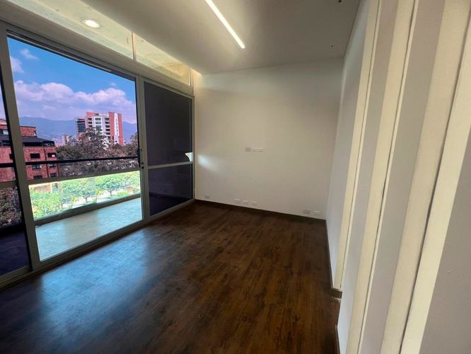 Oficina en arriendo en El Poblado, Medellín, 72 m² · foto 12 de 17