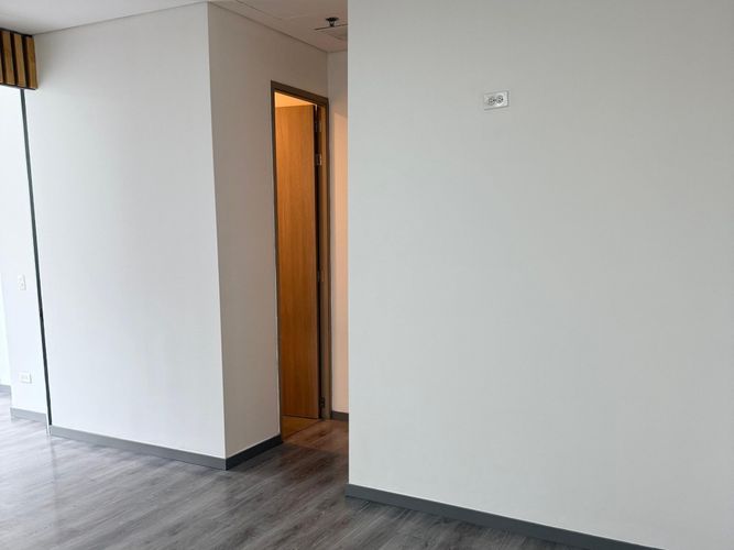Oficina en arriendo en El Poblado, Medellín, 48 m² · foto 3 de 7