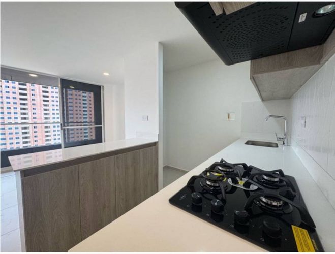 Apartamento de 3 alcobas en venta en Suramérica, Itagüí, 63 m² · foto 2 de 9