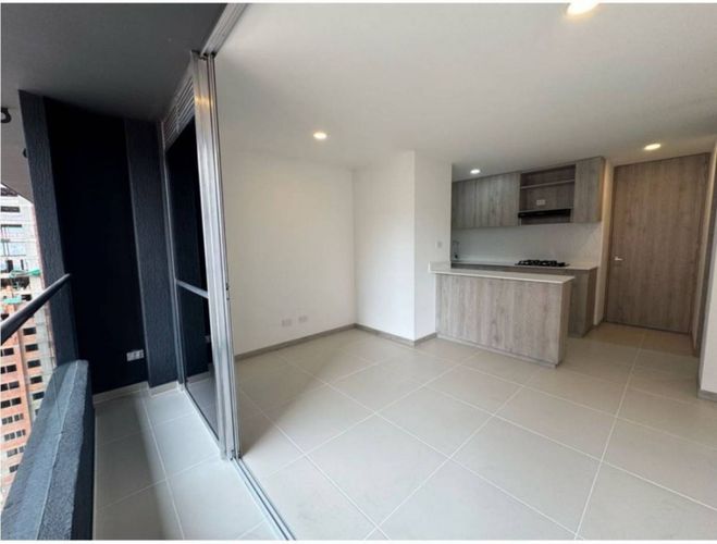 Apartamento de 3 alcobas en venta en Suramérica, Itagüí, 63 m² · foto 3 de 9