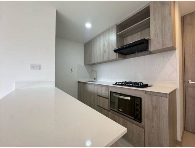 Apartamento de 3 alcobas en venta en Suramérica, Itagüí, 63 m² · foto 5 de 9