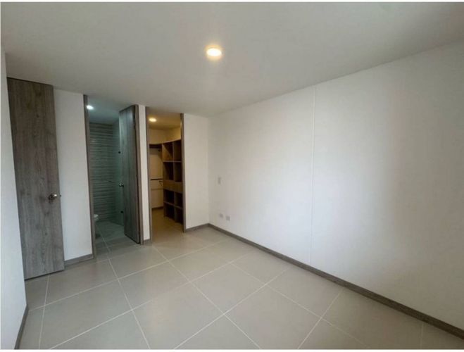 Apartamento de 3 alcobas en venta en Suramérica, Itagüí, 63 m² · foto 7 de 9