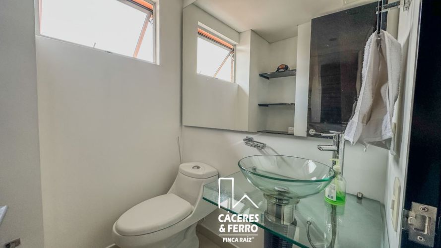 Apartamento de 3 alcobas en venta en Chicó Navarra, Bogotá, 159 m² · foto 8 de 23