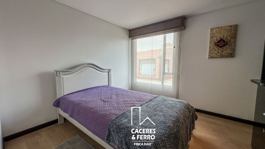 Apartamento de 3 alcobas en venta en Chicó Navarra, Bogotá, 159 m² · foto 9 de 23