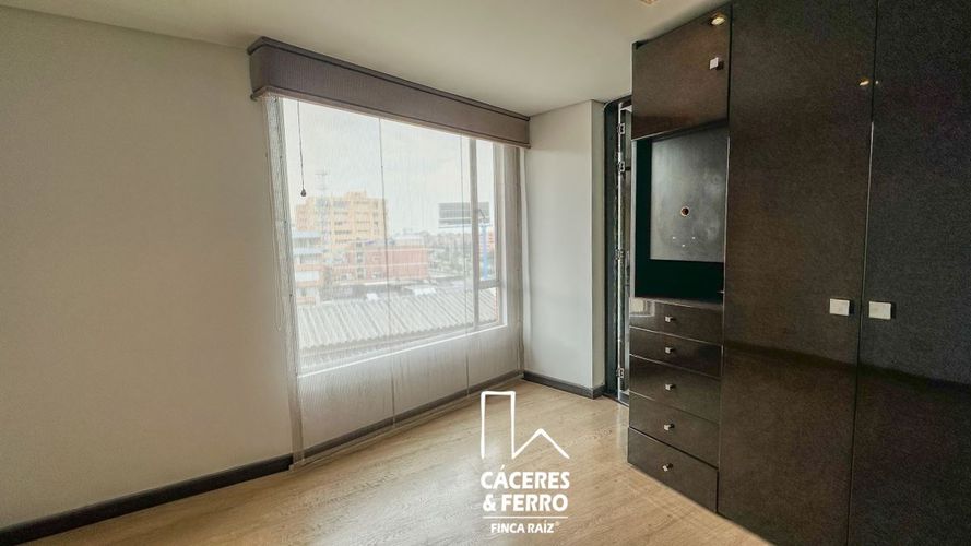 Apartamento de 3 alcobas en venta en Chicó Navarra, Bogotá, 159 m² · foto 12 de 23