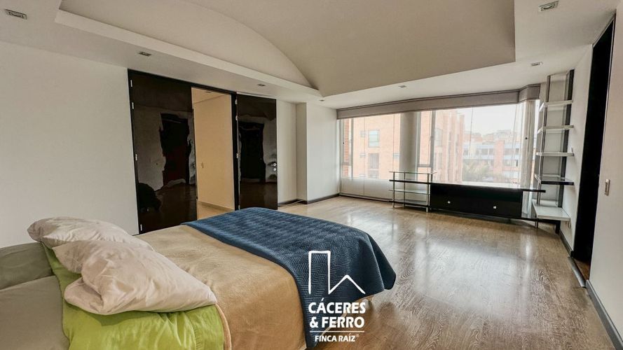 Apartamento de 3 alcobas en venta en Chicó Navarra, Bogotá, 159 m² · foto 14 de 23