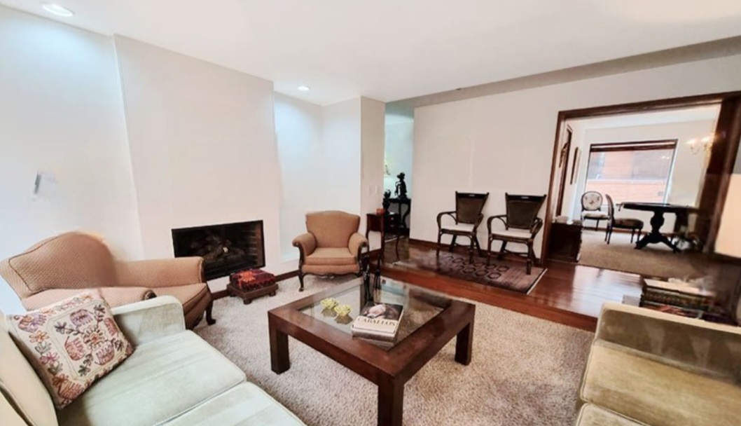 Apartamento en venta en La Carolina, Bogotá · foto 3 de 24