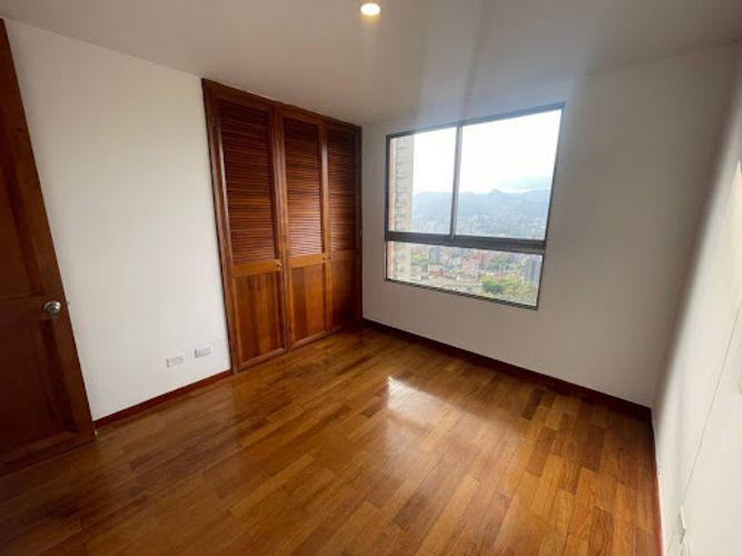 Apartamento de 3 alcobas en arriendo en El Tesoro, Medellín, 150 m² · foto 15 de 22