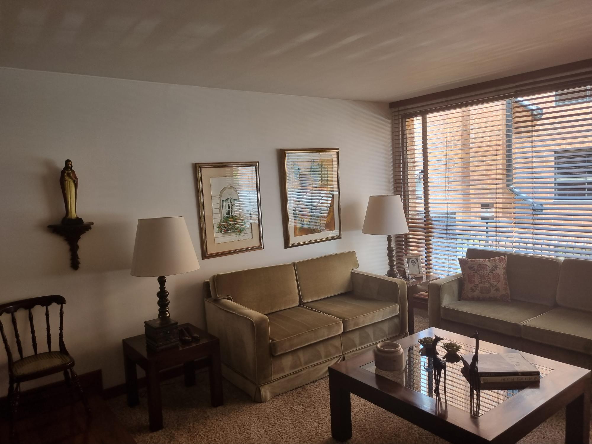 Apartamento en venta en La Carolina, Bogotá · foto 9 de 24