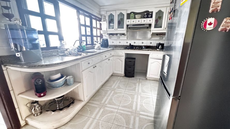 Casa de 4 alcobas en venta en Cuarto De Legua - Guadalupe, Cali, 450 m² · foto 6 de 24