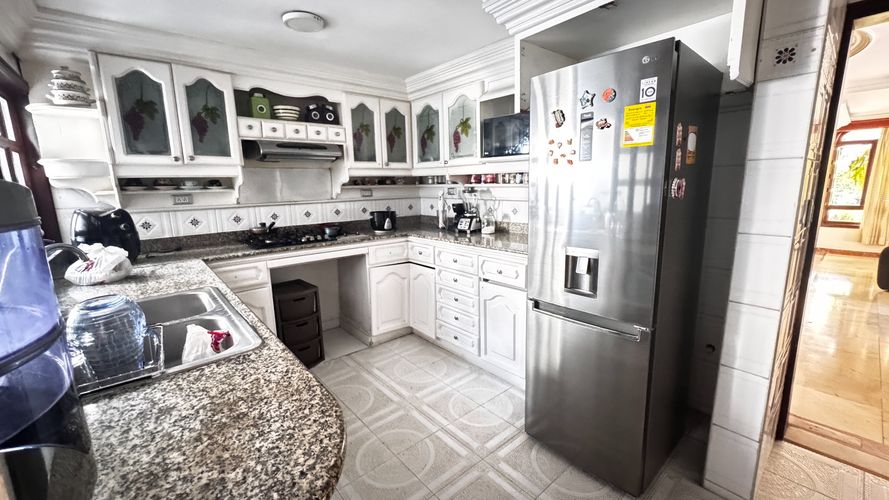 Casa de 4 alcobas en venta en Cuarto De Legua - Guadalupe, Cali, 450 m² · foto 7 de 24