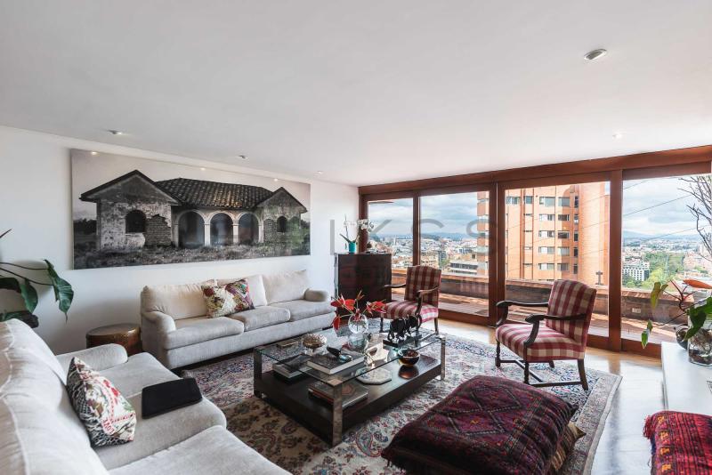 Apartamento en venta en El Refugio, Bogotá · foto 2 de 22