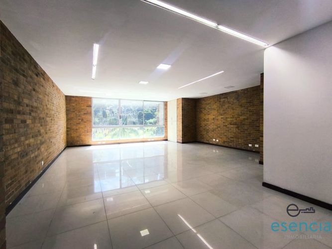 Oficina en arriendo en Loma De San Julian, Medellín, 60 m² · foto 3 de 10