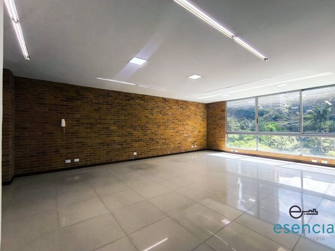 Oficina en arriendo en Loma De San Julian, Medellín, 60 m² · foto 4 de 10
