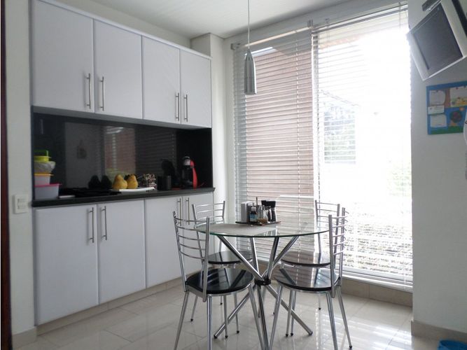 Casa de 4 alcobas en venta en Cerros De Niza, Bogotá, 269 m² · foto 7 de 19