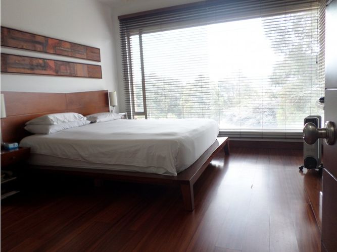 Casa de 4 alcobas en venta en Cerros De Niza, Bogotá, 269 m² · foto 10 de 19
