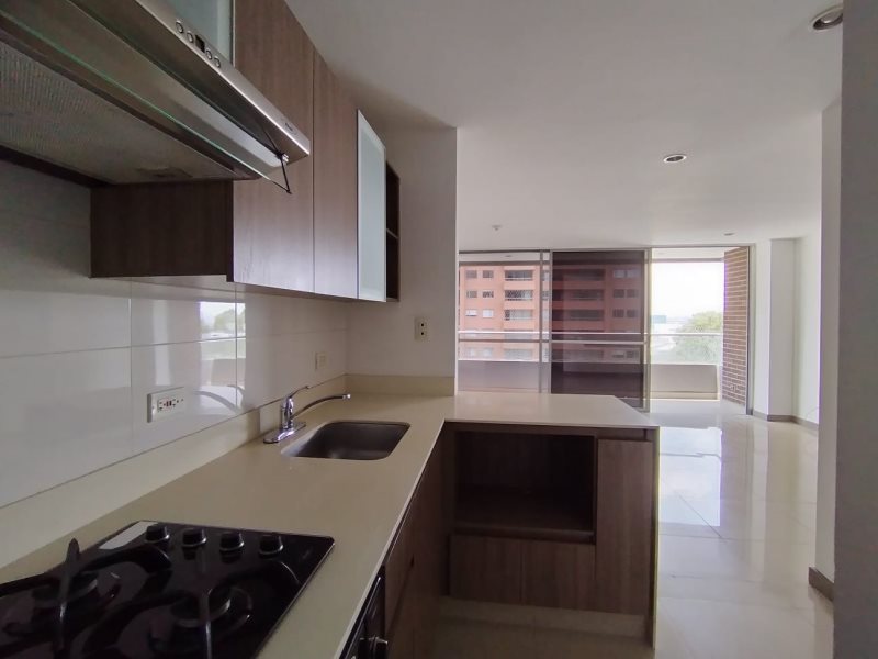 Apartamento en arriendo en Ciudad Del Río, Medellín · foto 2 de 24