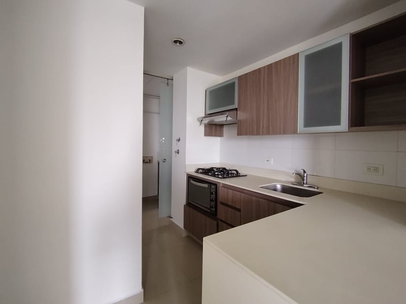 Apartamento en arriendo en Ciudad Del Río, Medellín · foto 4 de 24