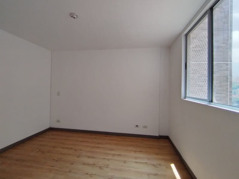 Apartamento en arriendo en Ciudad Del Río, Medellín · foto 6 de 24