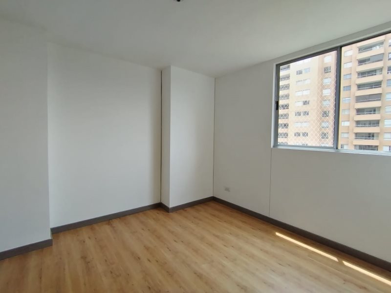Apartamento en arriendo en Ciudad Del Río, Medellín · foto 13 de 24