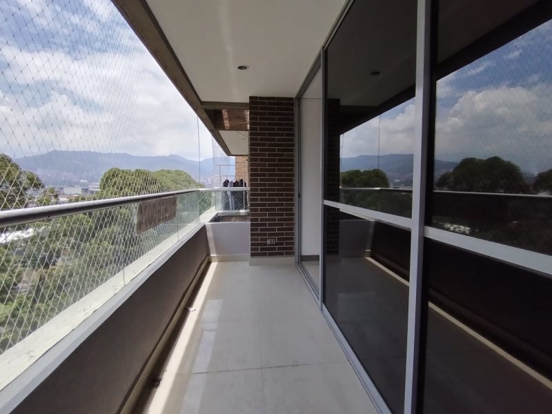 Apartamento en arriendo en Ciudad Del Río, Medellín · foto 19 de 24
