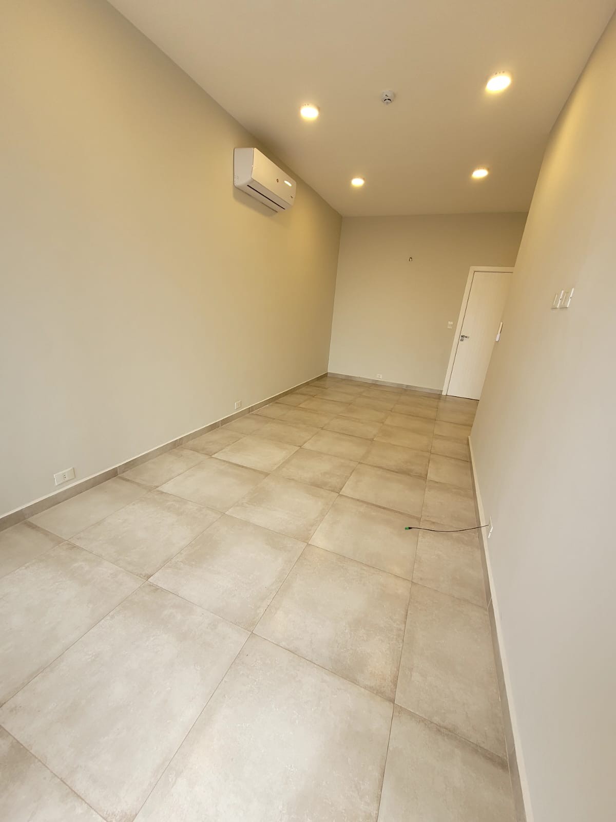 VENDO o ALQUILO Amplio Departamento de 1 Dormitorio en el Edificio LIFE BRUSELAS inmejorable ubicación — foto 2