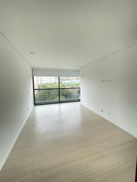 Apartamento en arriendo en Loma De Las Brujas, Envigado · foto 5 de 14