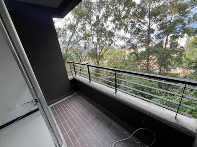 Apartamento de 3 alcobas en arriendo en Rodeo Alto, Medellín, 65 m² · foto 2 de 24