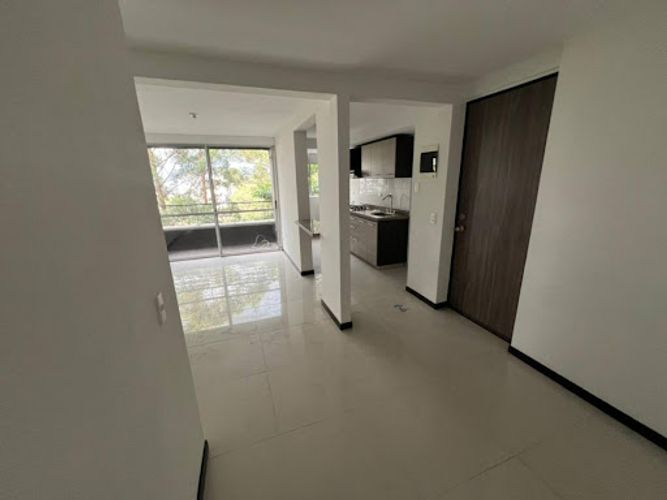 Apartamento de 3 alcobas en arriendo en Rodeo Alto, Medellín, 65 m² · foto 3 de 24