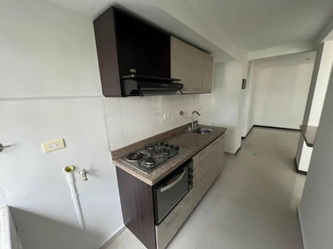 Apartamento de 3 alcobas en arriendo en Rodeo Alto, Medellín, 65 m² · foto 8 de 24