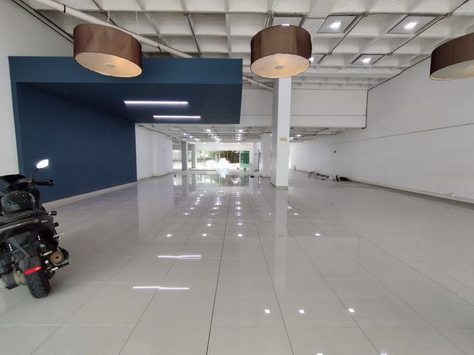 Oficina en arriendo en El Poblado, Medellín, 500 m² · foto 3 de 20