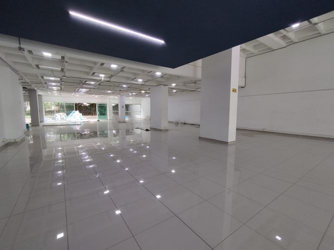 Oficina en arriendo en El Poblado, Medellín, 500 m² · foto 5 de 20