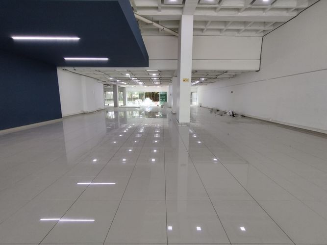 Oficina en arriendo en El Poblado, Medellín, 500 m² · foto 10 de 20